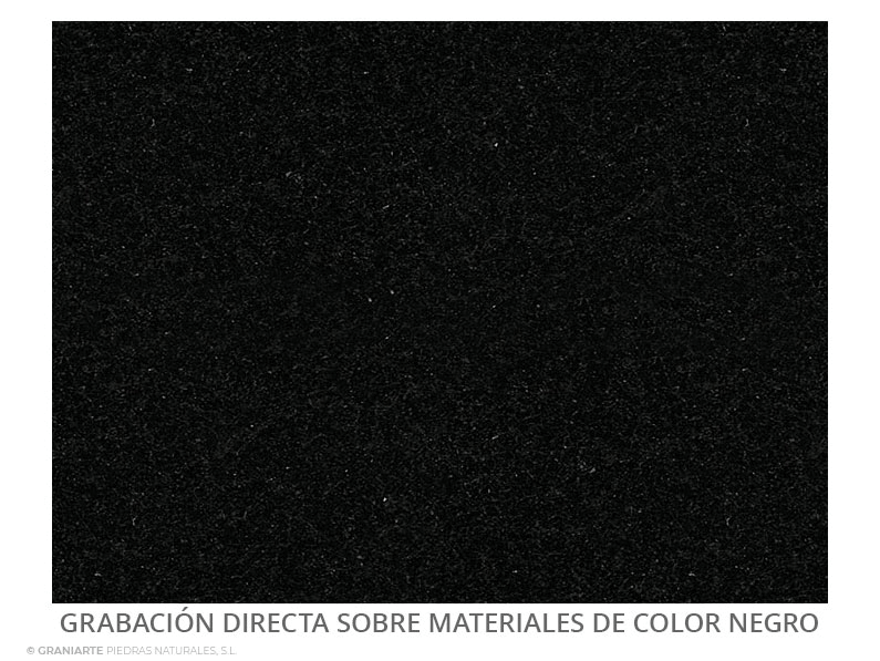 Grabado directo sobre materiales de color negro