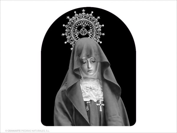 Virgen de la Soledad - Grabado cajeado en capilla