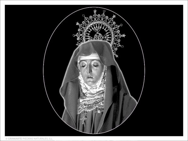 Virgen de la Soledad - Grabado directo en óvalo