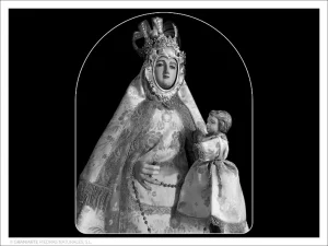 Virgen del Rosario - Grabado directo en capilla